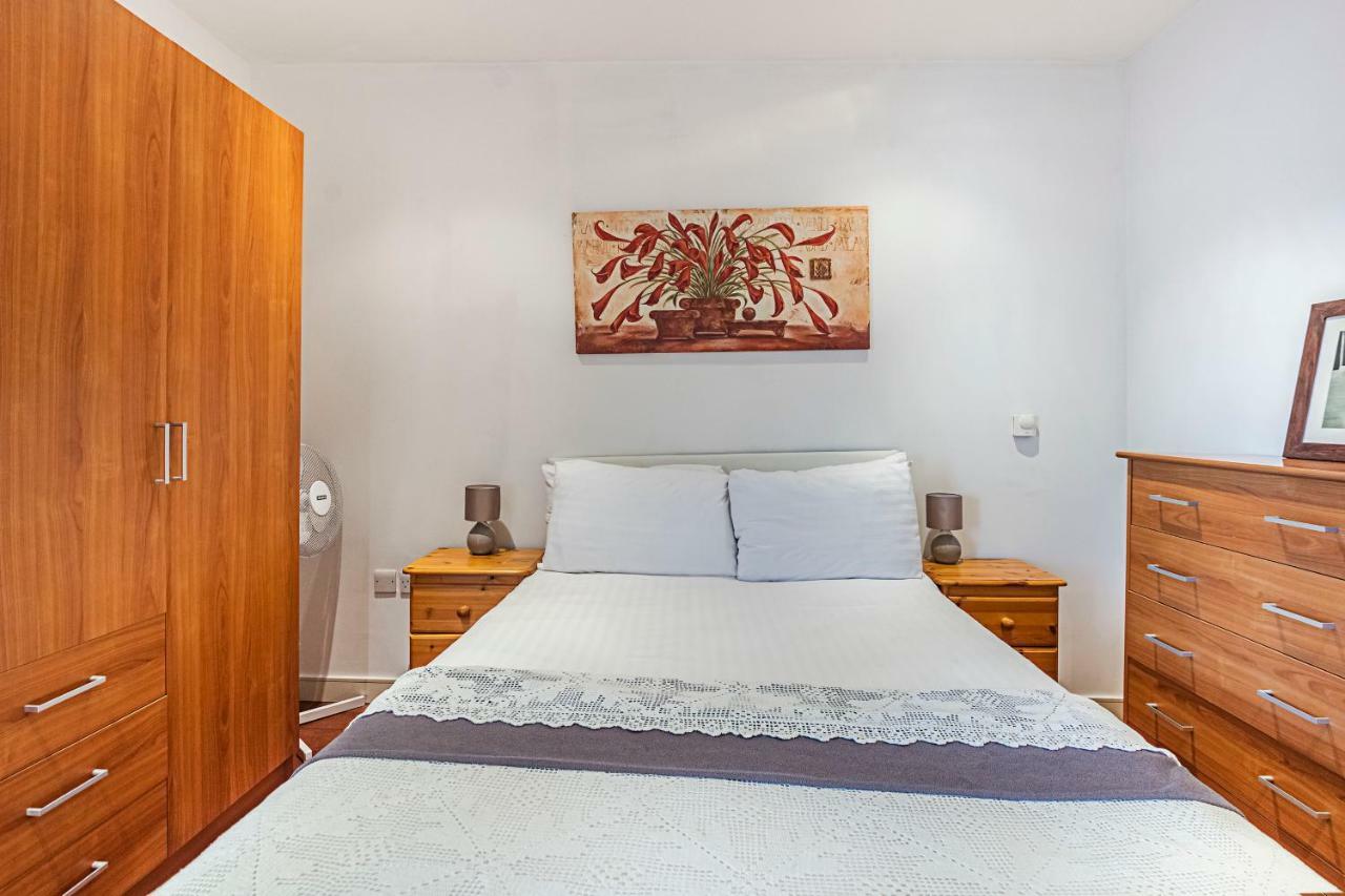 Splendid 3 Bedroom Apartment In Angel/Kings Cross London Exteriör bild